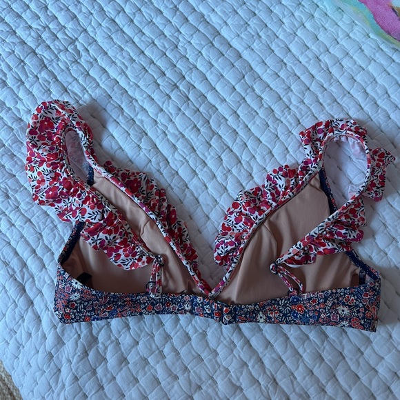 J CREW Ruffle Deep V Bikini Top in Liberty Multi Floral - Picture 3 of 3